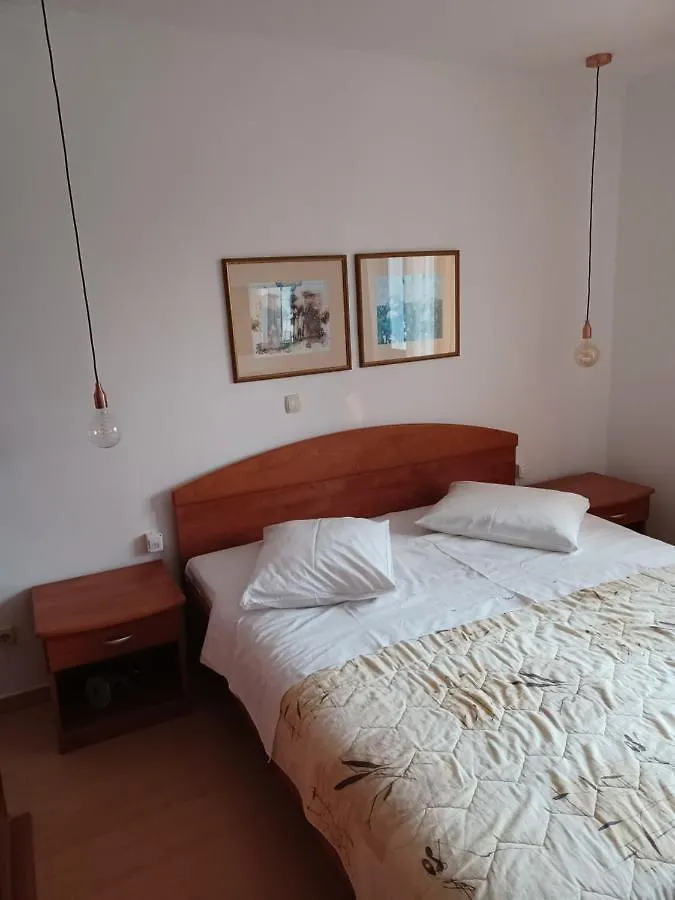 Apartmani Ivic Paka Rab Banjol 0*,