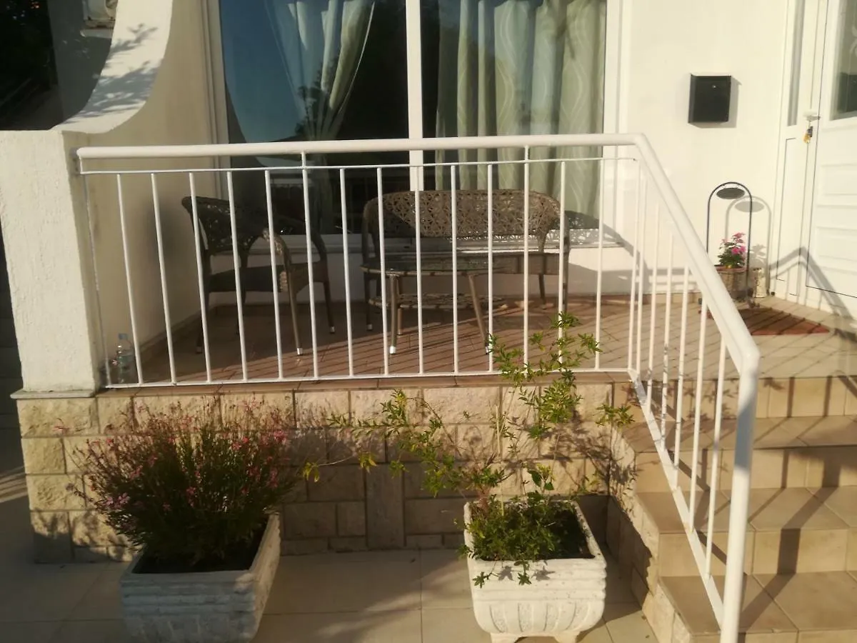 Apartmani Ivic Paka Rab Банёл