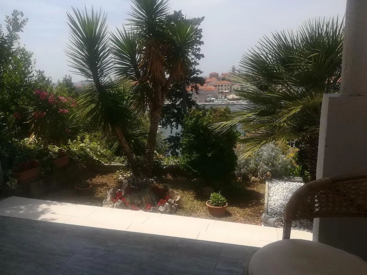 Apartmani Ivic Paka Rab Банёл 0*,  Хорватия
