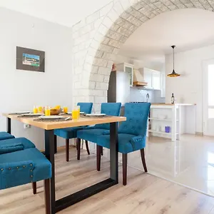  Apartman Ivica