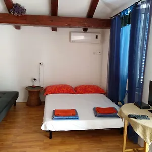 Seaside Katrine Apartment